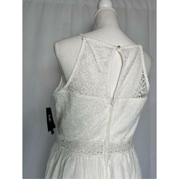 IZ Byer White Lace High Low Dress - Picture 11 of 12